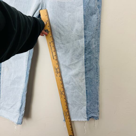 Pistola Two Toned Cropped Blue Jeans Straight Leg Women’s Size 30 - Picture 4 of 9